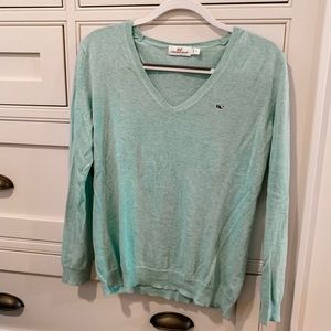 Vineyard vines sweater